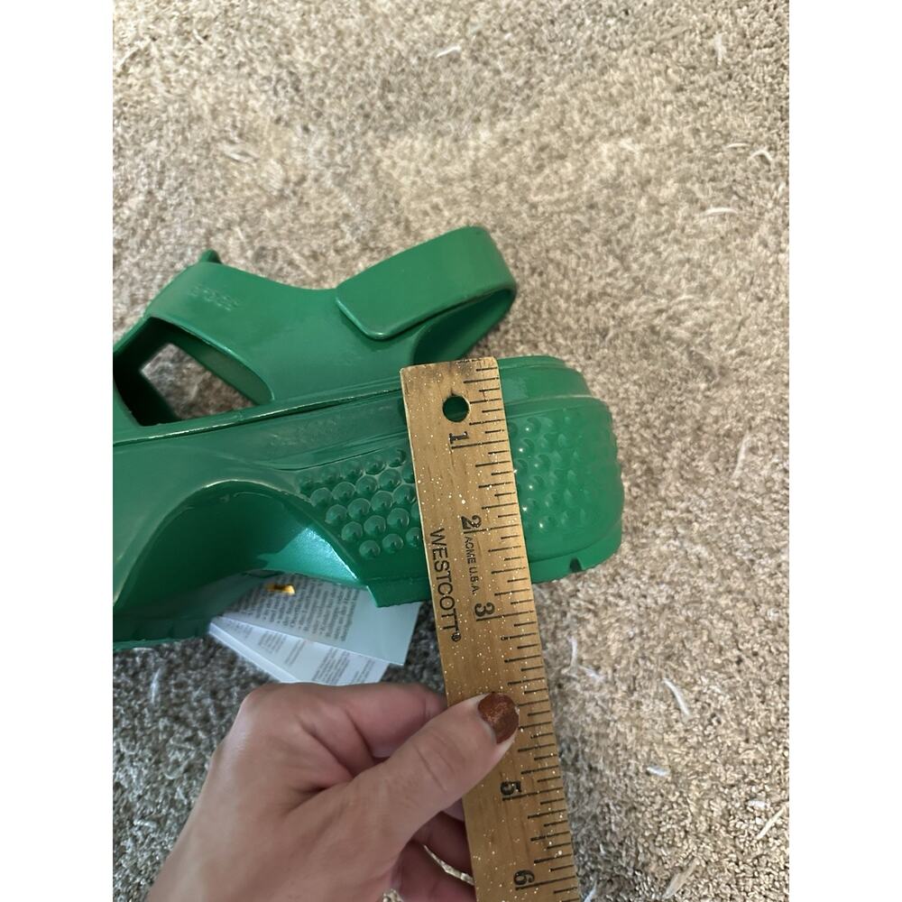 Crocs Stomp Fisherman Sandals High Shine Green Platform 210057-3WH Women's 9 NWT - Picture 4 of 12